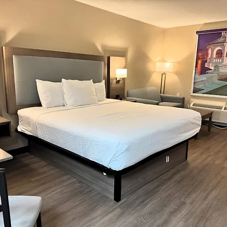 Baymont By Wyndham Corpus Christi Airport Hotel Exterior photo