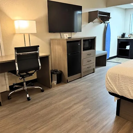 Baymont By Wyndham Corpus Christi Airport Hotel Exterior photo